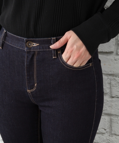 LEPSIM（レプシィム）の「ストレッチデニムスリムパンツ　737619（デニムパンツ・レディース・オフホワイト/ブルー/ワンウォッシュ/ブルー系その他・MEDIUM/LARGE/SMALL）」の8枚目の写真