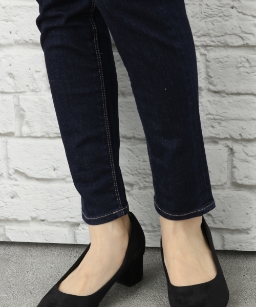 LEPSIM（レプシィム）の「ストレッチデニムスリムパンツ　737619（デニムパンツ・レディース・オフホワイト/ブルー/ワンウォッシュ/ブルー系その他・MEDIUM/LARGE/SMALL）」の17枚目の写真