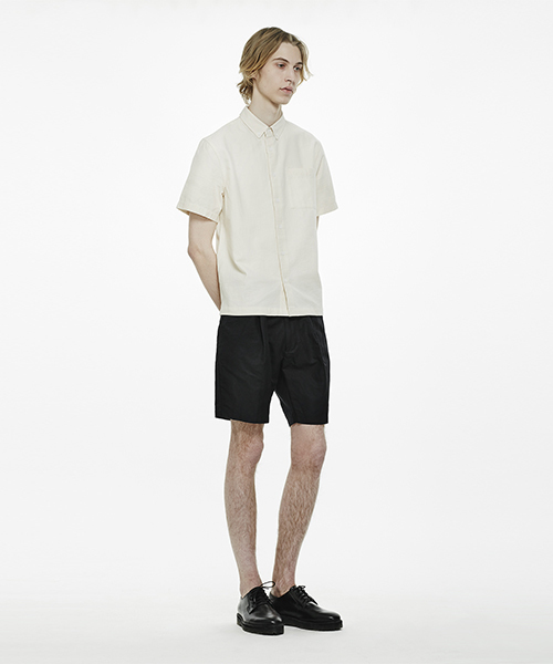 Saturdays NYC（サタデーズ ニューヨークシティ ）の「Gurkha Pleated Shorts（その他パンツ・メンズ・オフホワイト/オリーブ/ブラック・30/32/34/28/31/29）」の7枚目の写真