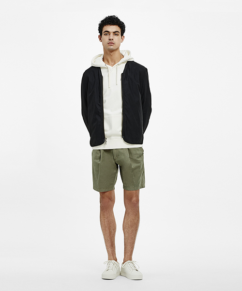 Saturdays NYC（サタデーズ ニューヨークシティ ）の「Gurkha Pleated Shorts（その他パンツ・メンズ・オフホワイト/オリーブ/ブラック・30/32/34/28/31/29）」の10枚目の写真