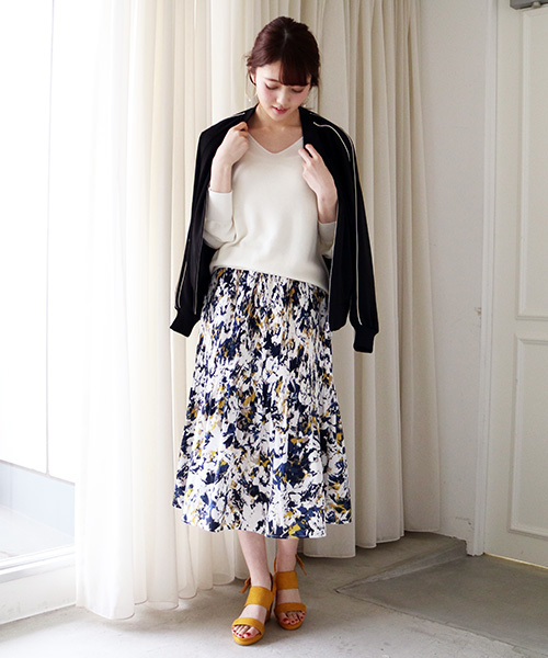 N.（N. Natural Beauty Basic）（エヌエヌナチュラルビューティーベーシック）の「【一部追加生産】◆消しプリーツフレアミモレスカート（スカート・レディース・イエロー/ホワイト/ホワイト系その他/テラコッタ/ネイビー・MEDIUM）」の11枚目の写真