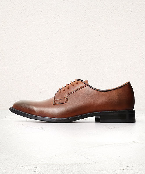 GUIONNET(ギオネ)の「GUIONNET PLANE TOE DERBY ギオネ スプリット レザー プレーントゥ ダービー 外羽根 ビジネス 革靴(ドレスシューズ・メンズ・モカ/ブラック/ブラウン系その他/ネイビー・25.0cm/26.5cm/24.5cm/25.5cm/27.0cm/26.0cm/24.0cm/30.0cm/29.0cm/28.0cm/27.5cm)」の7枚目の写真