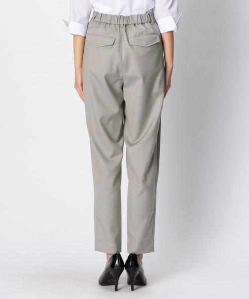 NARACAMICIE(ナラカミーチェ)の「シャークスキンタックテーパードパンツ(その他パンツ・レディース・ライトグレー/グレー・MEDIUM/LARGE/SMALL)」の4枚目の写真