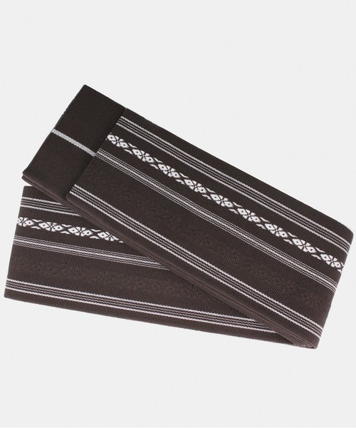 8(eight)(エイト)の「カラー 浴衣 帯 日本製 献上柄(和装小物・メンズ・ホワイト/ライトブルー/ブラック/エンジ/ベージュ/パープル/ネイビー/ブラウン/グレー/ターコイズブルー/グリーン/ライトブラウン/マスタード/ダークブルー/ライトベージュ/ダークベージュ/レッド系その他2/レッド系その他・FREE)」の4枚目の写真