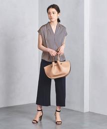 新品未使用タグ付き⭐︎ユナイテッドアローズ ロンドンストライプ Vネックブラウス ユナイテッドアローズ UBCB ロンドンストライプ エアリー V