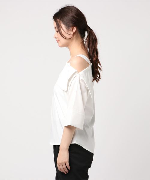 Aunt Marie's（アントマリーズ）の「AUNT MARIE'S ワンショルダーブラウス（シャツ/ブラウス・レディース・ブラック/ネイビー/アイボリー/グレー/ピンク/ナチュラル・FREE）」の7枚目の写真