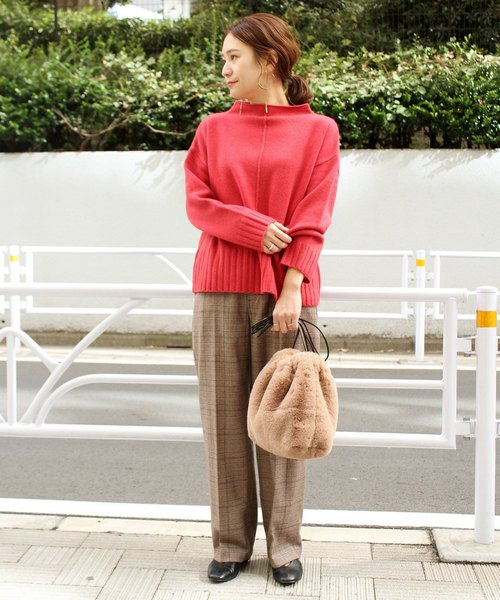 JOURNAL STANDARD relume（ジャーナルスタンダード　レリューム）の「RELUME ファー巾着バッグ（ショルダーバッグ・レディース・チャコールグレー/パープル/アイボリー・FREE）」の9枚目の写真