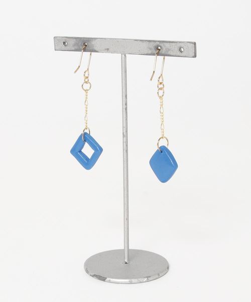 tone(トーン)の「【atelier*mio】スクエア pierce(ピアス(両耳用)・レディース・ブラック/グリーン/ブルー/パープル/イエロー/レッド・FREE)」の7枚目の写真