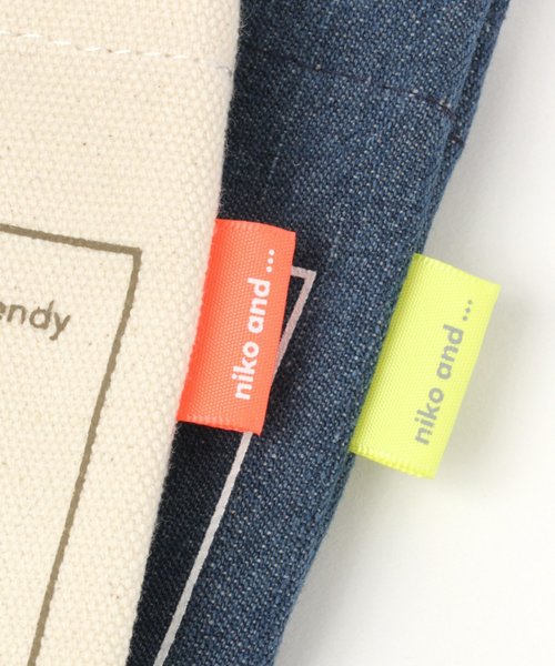 niko and...(ニコアンド)の「オリジナルニコロゴトート/ショルダーバッグ(トートバッグ・レディース・ホワイト/ブラック/ブルー・0)」の15枚目の写真