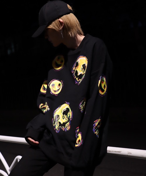 rovtski（ロフトスキー）の「【ビッグシルエット】SELAH YANGSTANDARD SW/スタンダードスウェットトレーナー（スウェット・メンズ・ホワイト系その他/ブラック系その他/グレー系その他/グリーン系その他/ホワイト系その他2/ホワイト系その他3/ブラック系その他2/ブラック系その他3/ブラック系その他4/ブラック系その他5/ブラック系その他6・FREE）」の4枚目の写真