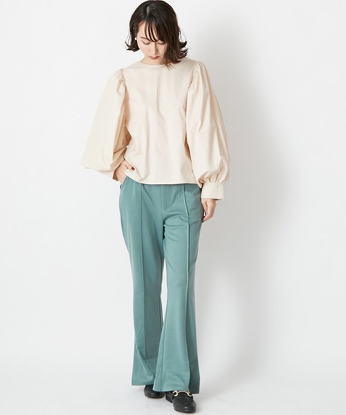 STYLEBLOCK（スタイルブロック）の「ピンタックサイドベンツスリット入りフレアパンツ（その他パンツ・レディース・ブラック/モカ/グリーン系その他/パープル系その他/ライトベージュ・M）」の4枚目の写真