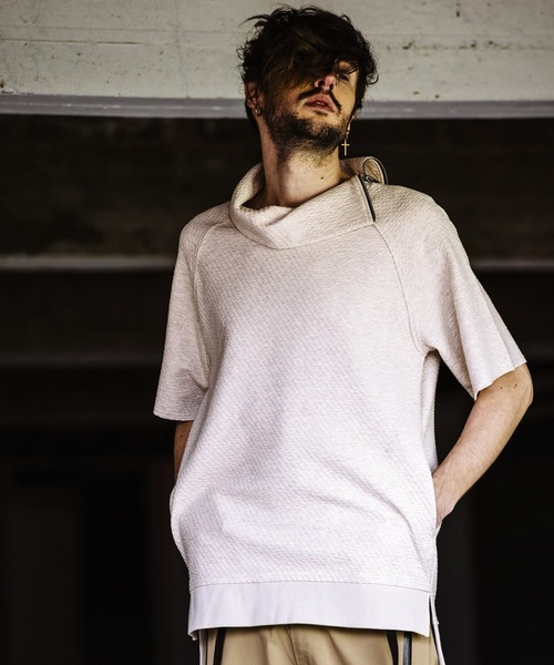 NO ID.（ノーアイディ）の「オフタートル5分袖ZIP-PO（Tシャツ/カットソー・メンズ・ブラック/ベージュ/ライトベージュ・1/2）」の21枚目の写真