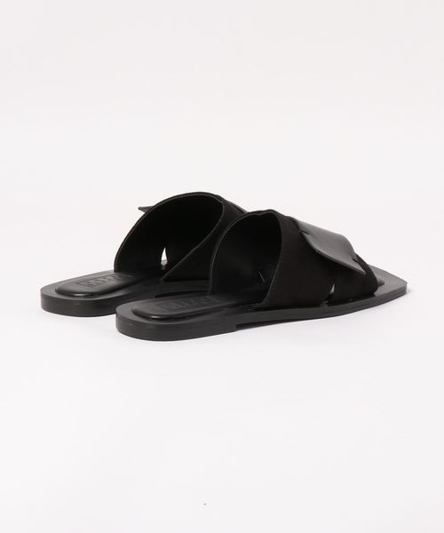 LOWRYS FARM(ローリーズファーム)の「イソザイミュール 880414(サンダル・レディース・アイボリー/ブラック・LARGE/MEDIUM)」の3枚目の写真