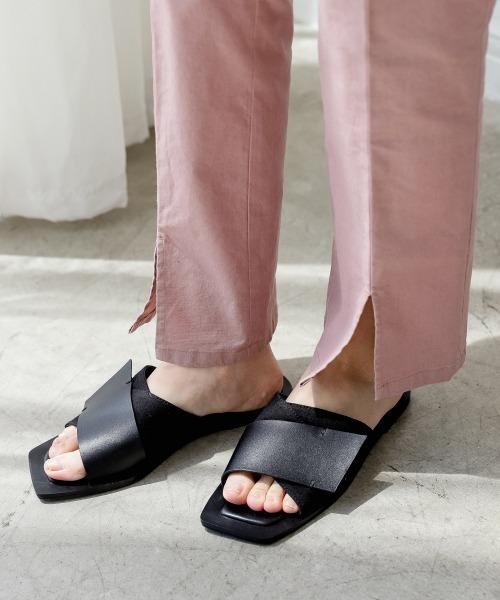 LOWRYS FARM(ローリーズファーム)の「イソザイミュール 880414(サンダル・レディース・アイボリー/ブラック・LARGE/MEDIUM)」の6枚目の写真