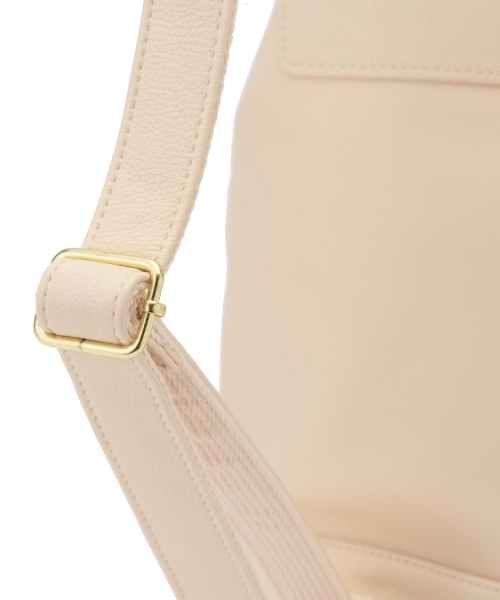 Ray BEAMS（レイビームス）の「【予約】Ray BEAMS / タッセル リュック（バックパック/リュック・レディース・ホワイト/ブラック・ONE SIZE）」の16枚目の写真