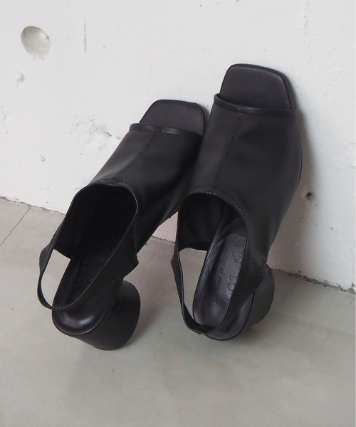 tiptop（ティップトップ）の「2021SS スクエアトゥアッパーサンダル（サンダル・レディース・ブラック/ライトベージュ・M/L/S）」の4枚目の写真