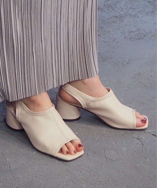 tiptop（ティップトップ）の「2021SS スクエアトゥアッパーサンダル（サンダル・レディース・ブラック/ライトベージュ・M/L/S）」の8枚目の写真