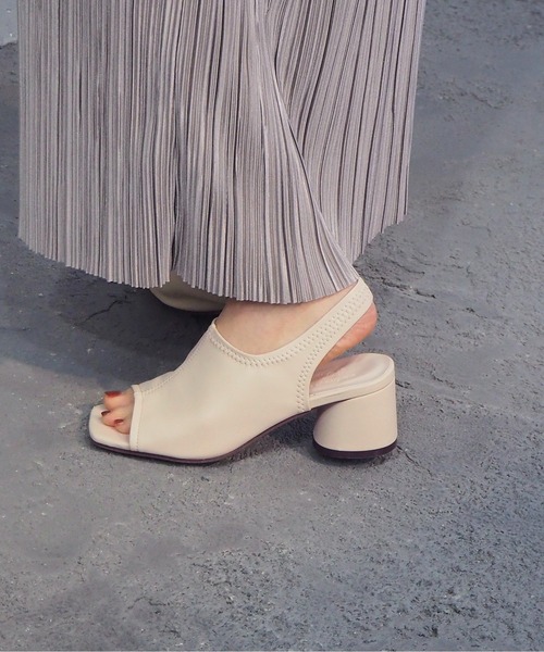 tiptop（ティップトップ）の「2021SS スクエアトゥアッパーサンダル（サンダル・レディース・ブラック/ライトベージュ・M/L/S）」の5枚目の写真