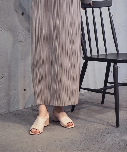 tiptop（ティップトップ）の「2021SS スクエアトゥアッパーサンダル（サンダル・レディース・ブラック/ライトベージュ・M/L/S）」の3枚目の写真