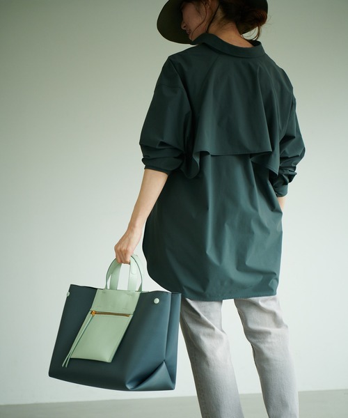 E'POR(エポール)の「【E’POR】【A4対応】【撥水/雨の日】D BAG Large(ハンドバッグ・レディース・ブラック/チャコールグレー/キナリ/ベージュ/ブラック系その他/カーキ/キャメル・FREE)」の22枚目の写真