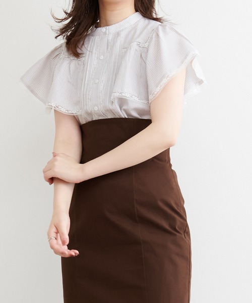 natural couture（ナチュラルクチュール）の「フリル×レース大人ガーリーブラウス（シャツ/ブラウス・レディース・ブラック/オフホワイト/ミント/ストライプ・FREE）」の4枚目の写真