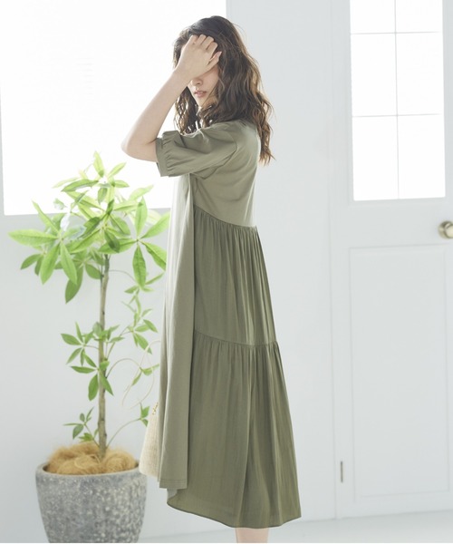 LIPSTAR（リップスター）の「バック布帛ティアードワンピース（ワンピース・レディース・ブラック/ベージュ/カーキ・M）」の18枚目の写真