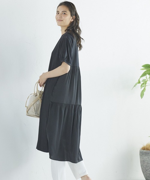 LIPSTAR（リップスター）の「バック布帛ティアードワンピース（ワンピース・レディース・ブラック/ベージュ/カーキ・M）」の21枚目の写真