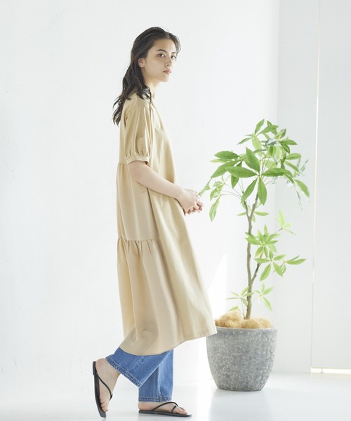 LIPSTAR（リップスター）の「バック布帛ティアードワンピース（ワンピース・レディース・ブラック/ベージュ/カーキ・M）」の19枚目の写真