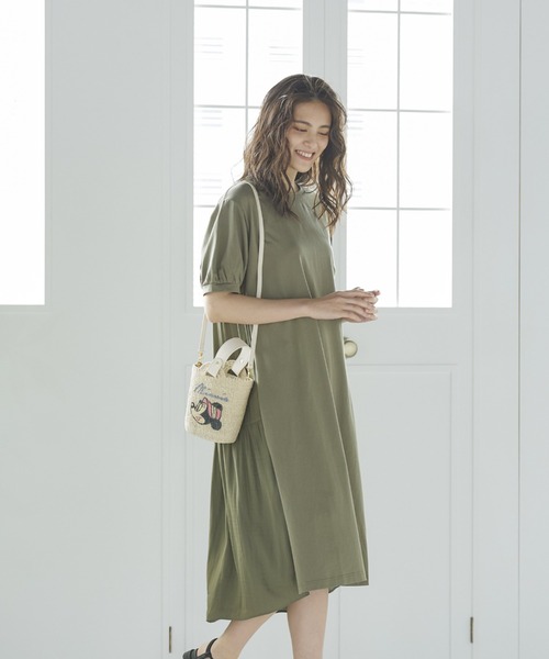 LIPSTAR（リップスター）の「バック布帛ティアードワンピース（ワンピース・レディース・ブラック/ベージュ/カーキ・M）」の11枚目の写真