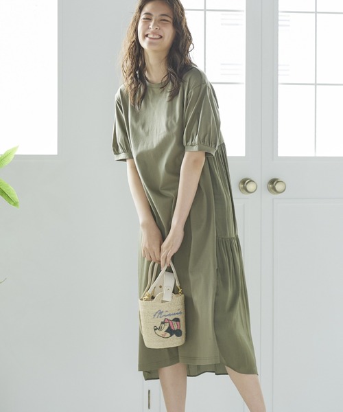 LIPSTAR（リップスター）の「バック布帛ティアードワンピース（ワンピース・レディース・ブラック/ベージュ/カーキ・M）」の8枚目の写真