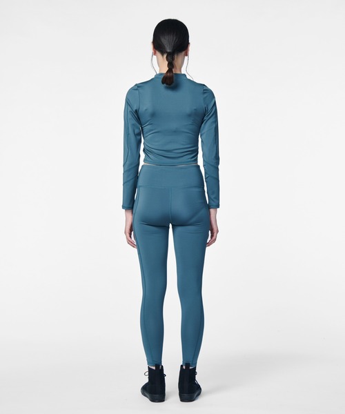 PIPING HOT FUTURE(パイピングホットフューチャー)の「LS SEAMED CUT OUT SECOND SKIN CROP TOP(Tシャツ/カットソー・レディース・グリーン・S/M/L/XS)」の8枚目の写真