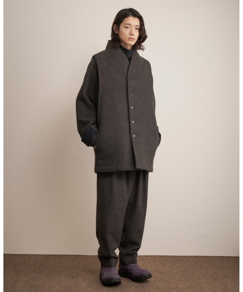 And A(アンドエー)の「TROVE トローブ / SKYE TROUSER スカイ ワイドトラウザータックパンツ セットアップ / 65PAN01(スラックス・メンズ・グレイッシュベージュ/ブラウン系その他・3/2/1)」の5枚目の写真