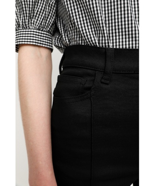 SLY(スライ)の「CALL BLACK HW PINTUCK FLARE PT ハイウエストピンタックフレア パンツ(デニムパンツ・レディース・ブラック・22inch/23inch/26inch/27inch/24inch/25inch)」の5枚目の写真