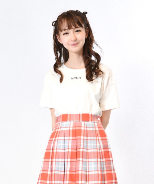MILK(ミルク)の「ロゴ&ハート T(Tシャツ/カットソー・レディース・A/B/C・FREE)」の2枚目の写真