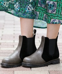 サイドゴアショートブーツ