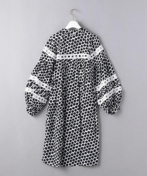 DIANE von FURSTENBERG(ダイアンフォンファステンバーグ)の「<DIANE von FURSTENBERG(ダイアン フォン ファステンバーグ)>デイジー ドット カフタン ■■■(ワンピース・レディース・ブラック・X-SMALL/SMALL)」の2枚目の写真