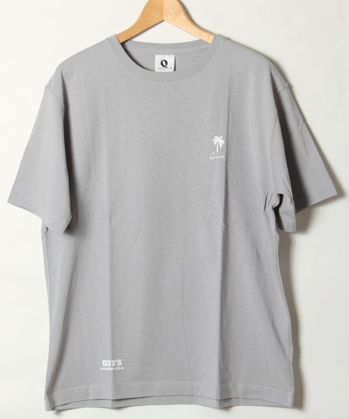 ALWAYS GOOD TIME(オルウェイズグッドタイム)の「【QUE/キュー】USAコットン ワンポイントロゴTシャツ(Tシャツ/カットソー・メンズ・ホワイト/ブラック/ネイビー/グレー/サックスブルー/ピンク/サーモンピンク/オレンジ/レモンイエロー/イエロー系その他/ブルー/ラベンダー・L/XL/M)」の4枚目の写真