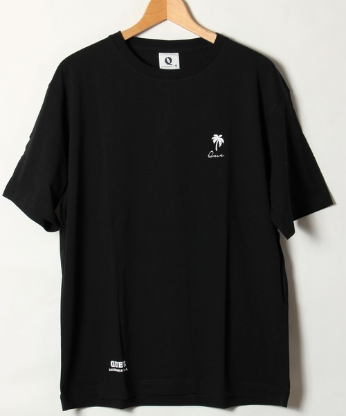 ALWAYS GOOD TIME(オルウェイズグッドタイム)の「【QUE/キュー】USAコットン ワンポイントロゴTシャツ(Tシャツ/カットソー・メンズ・ホワイト/ブラック/ネイビー/グレー/サックスブルー/ピンク/サーモンピンク/オレンジ/レモンイエロー/イエロー系その他/ブルー/ラベンダー・L/XL/M)」の3枚目の写真