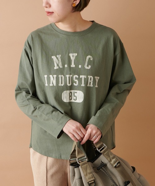 un dix cors（アンディコール）の「ヴィンテージライクな大人トレーナー　ロゴプルオーバーカットソー（Tシャツ/カットソー・レディース・チャコールグレー/カーキ/アイボリー・FREE）」の3枚目の写真