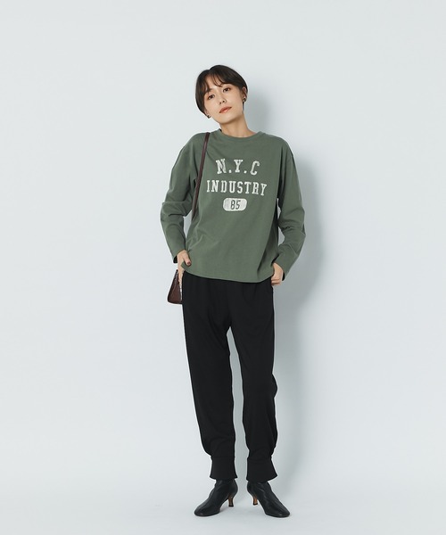 un dix cors（アンディコール）の「ヴィンテージライクな大人トレーナー　ロゴプルオーバーカットソー（Tシャツ/カットソー・レディース・チャコールグレー/カーキ/アイボリー・FREE）」の7枚目の写真