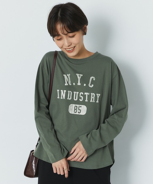 un dix cors（アンディコール）の「ヴィンテージライクな大人トレーナー　ロゴプルオーバーカットソー（Tシャツ/カットソー・レディース・チャコールグレー/カーキ/アイボリー・FREE）」の4枚目の写真