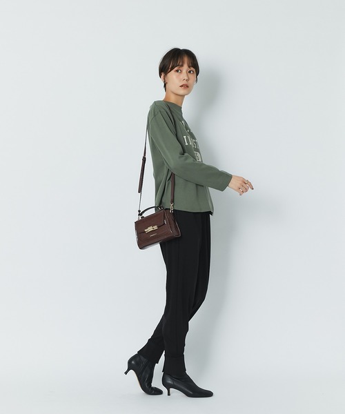 un dix cors（アンディコール）の「ヴィンテージライクな大人トレーナー　ロゴプルオーバーカットソー（Tシャツ/カットソー・レディース・チャコールグレー/カーキ/アイボリー・FREE）」の8枚目の写真