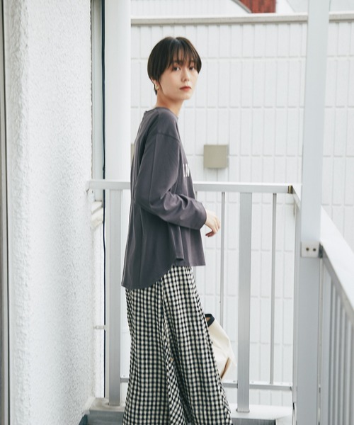 un dix cors（アンディコール）の「ヴィンテージライクな大人トレーナー　ロゴプルオーバーカットソー（Tシャツ/カットソー・レディース・チャコールグレー/カーキ/アイボリー・FREE）」の21枚目の写真