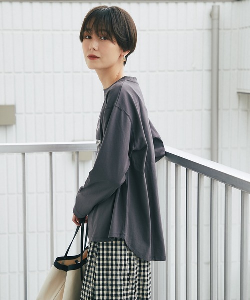 un dix cors（アンディコール）の「ヴィンテージライクな大人トレーナー　ロゴプルオーバーカットソー（Tシャツ/カットソー・レディース・チャコールグレー/カーキ/アイボリー・FREE）」の17枚目の写真