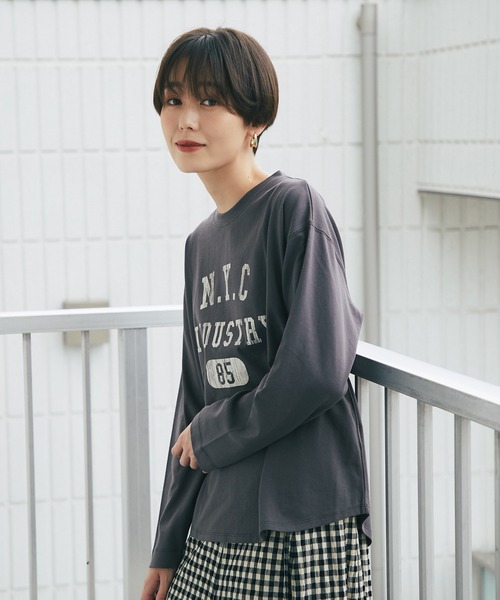 un dix cors（アンディコール）の「ヴィンテージライクな大人トレーナー　ロゴプルオーバーカットソー（Tシャツ/カットソー・レディース・チャコールグレー/カーキ/アイボリー・FREE）」の16枚目の写真