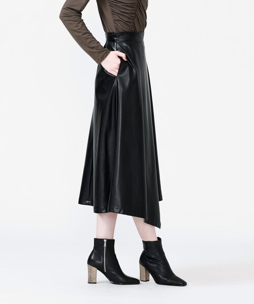 LOVELESS（ラブレス）の「アシンメトリーレザースカート（スカート・レディース・ブラック・36/38/34）」の6枚目の写真