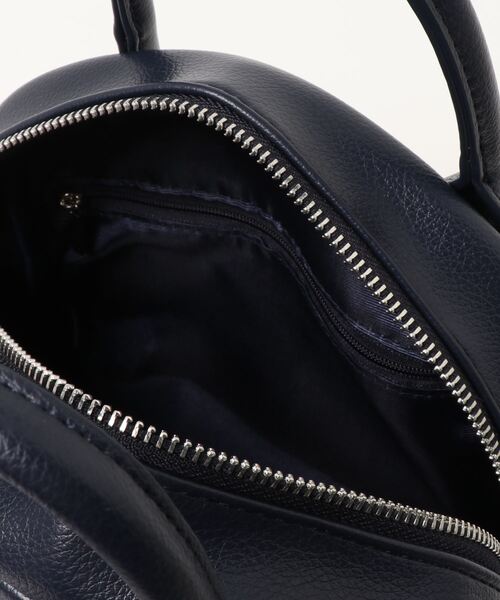 jouetie（ジュエティ）の「【jouetie / ジュエティ】 グレインPU ライダース ミニボストンバッグ（ボストンバッグ・レディース・アイボリー/ベージュ/ダークグリーン/ブラック/ワイン/キャメル/ネイビー/レッド/ダークブラウン/シルバー・FREE）」の19枚目の写真