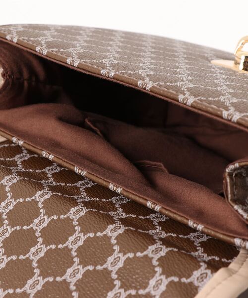 one way(ワンウェイ)の「【oneway】モノグラムシカゴ(ショルダーバッグ・レディース・ベージュ/オレンジ・FREE)」の4枚目の写真