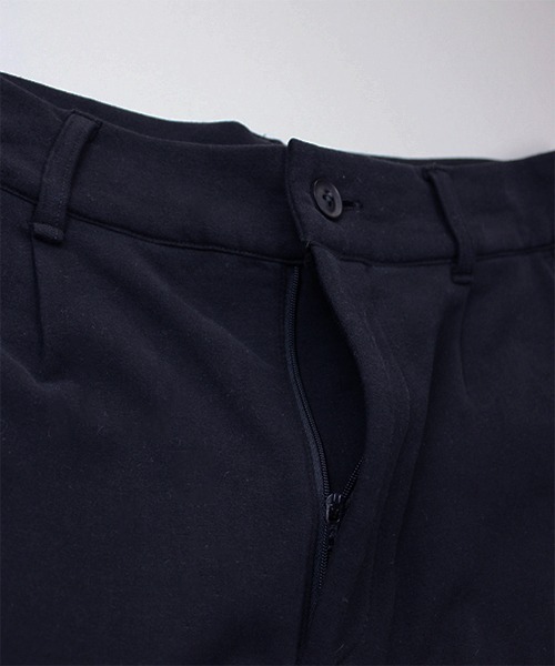 Universal Style Wear(ユニバーサルスタイルウェア)の「Universal Style Wear ホットストレッチ トラウザー(スラックス・メンズ・グレー/ブラック/ネイビー/カーキ・MEDIUM/X-LARGE/LARGE)」の16枚目の写真