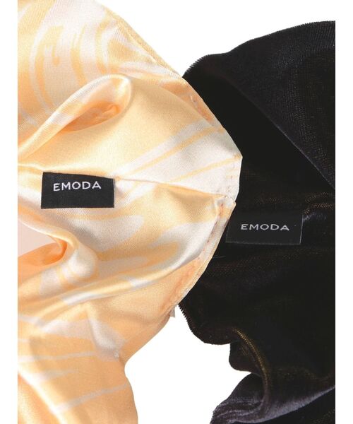 EMODA（エモダ）の「【HOLIDAY】2トーンマーブルヘアアクセサリー（シュシュ・レディース・ブラック/その他・FREE）」の6枚目の写真